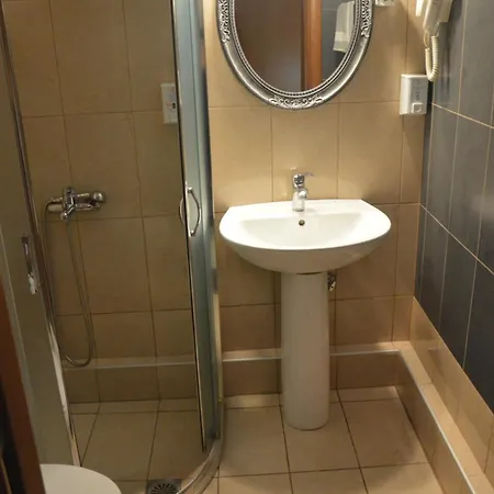 Epavli 4*