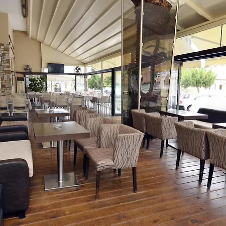 Epavli Apartmanhotel 4*