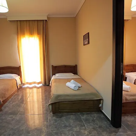 Epavli 4*