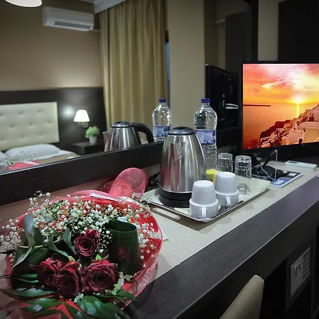 Epavli Apartmanhotel 4*