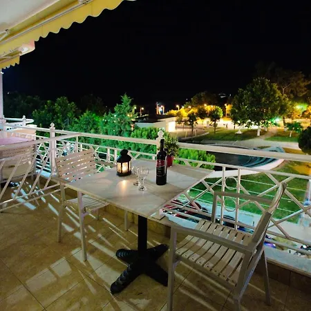 Epavli 4* Nea Kallikrateia