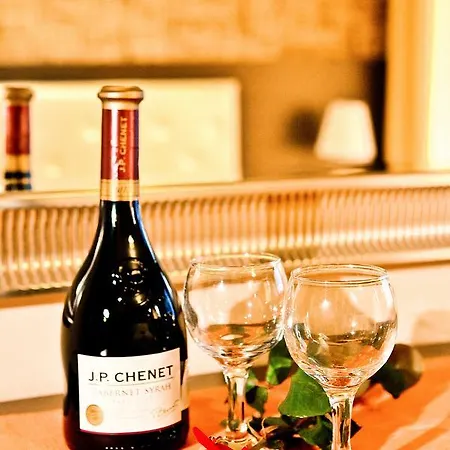 Epavli 4* Nea Kallikrateia